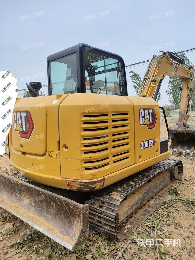 右后45(整機(jī)外觀) 右后45(整機(jī)外觀)