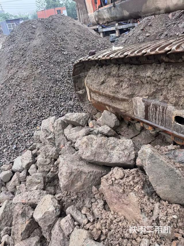 右側(cè)履帶整體（行走機(jī)構(gòu)）