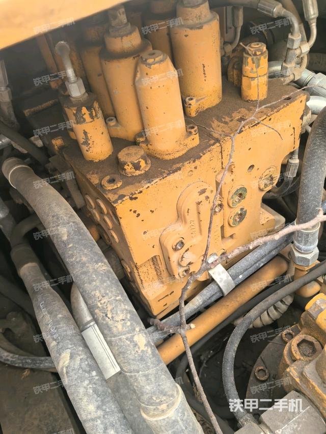 分配閥（上車部件）