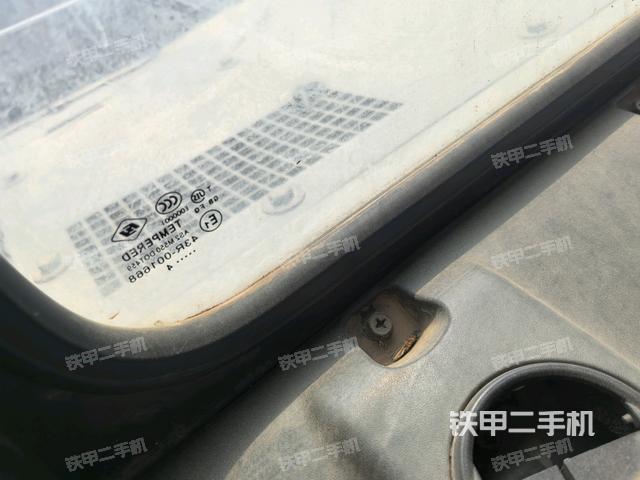 后窗玻璃角標(駕駛室部分) 后窗玻璃角標(駕駛室部分)