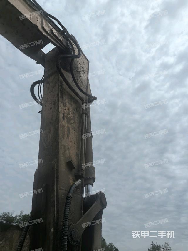 小臂整體右前(工作和回轉(zhuǎn)裝置) 小臂整體右前(工作和回轉(zhuǎn)裝置)