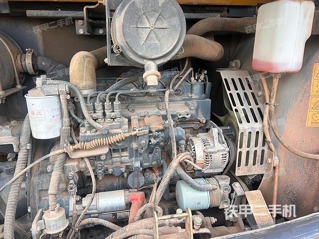 發(fā)動機(jī)整體俯視（整機(jī)外觀）