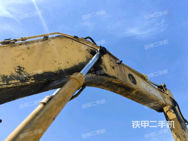 大臂整体 右侧（工作和回转装置）