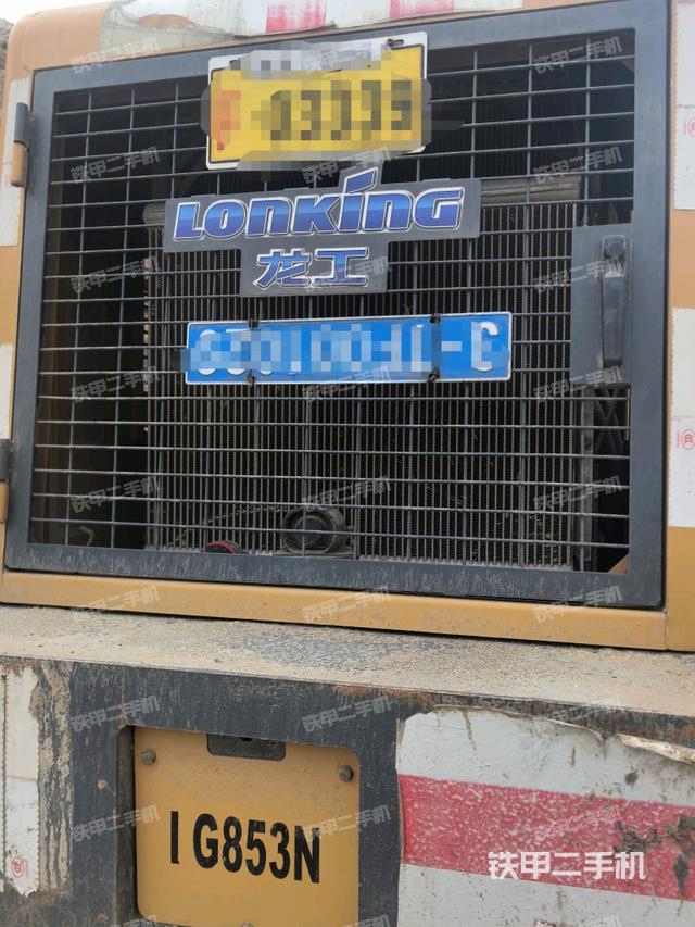 散熱器正面(動(dòng)力系統(tǒng)) 散熱器正面(動(dòng)力系統(tǒng))