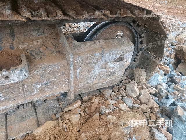 左導(dǎo)向輪（行走機(jī)構(gòu)）