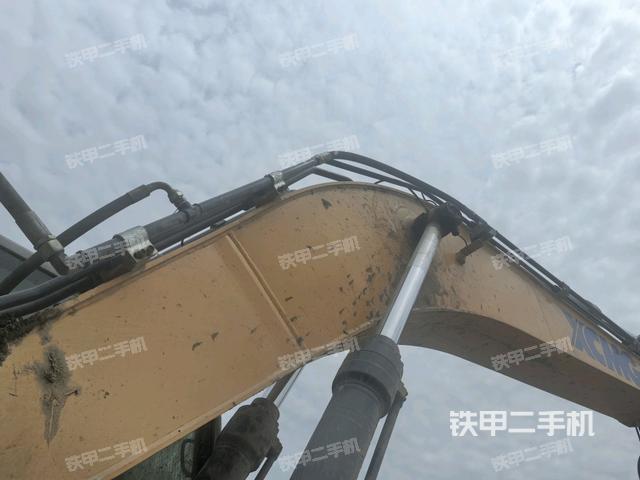 大臂整體?右側(cè)(工作和回轉(zhuǎn)裝置) 大臂整體?右側(cè)(工作和回轉(zhuǎn)裝置)