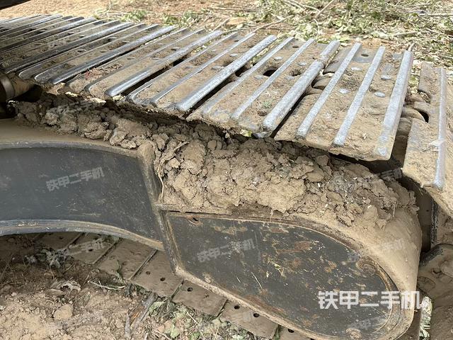 單側(cè)履帶整體（整機(jī)外觀）