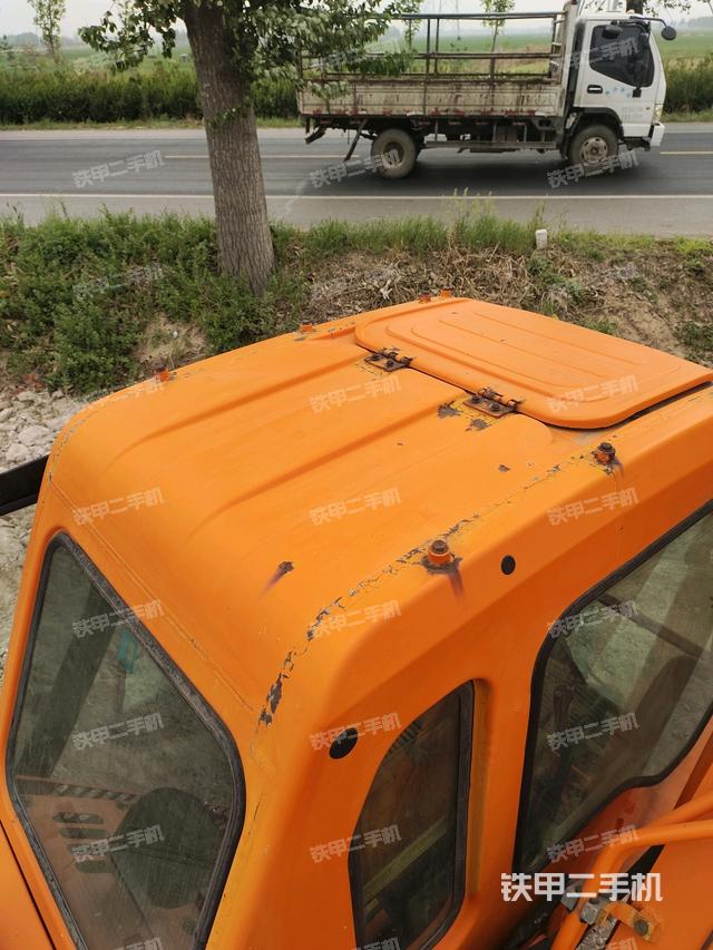 駕駛室頂部俯視(上車部件) 駕駛室頂部俯視(上車部件)