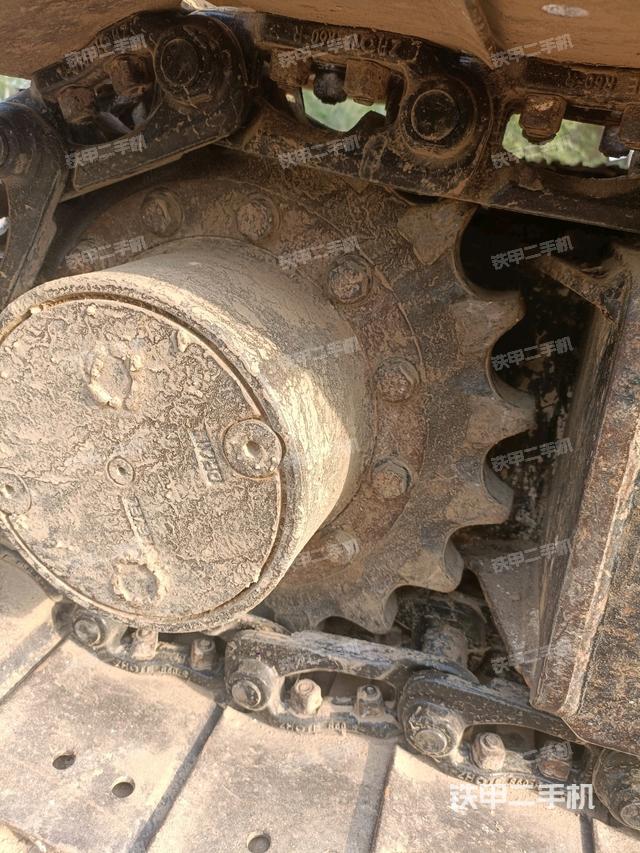 右驅(qū)動(dòng)輪（行走機(jī)構(gòu)）