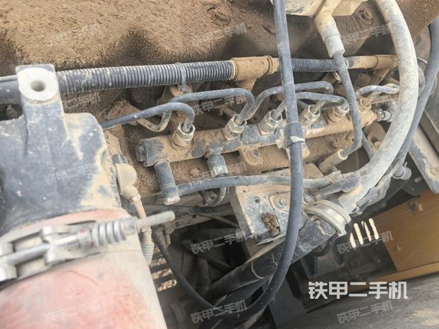 氣門室蓋螺絲特寫(xiě)(上車部件) 氣門室蓋螺絲特寫(xiě)(上車部件)