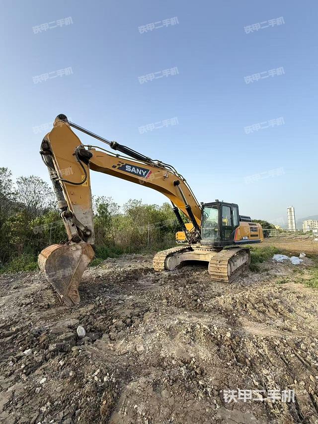三一重工SY375H挖掘機(jī)