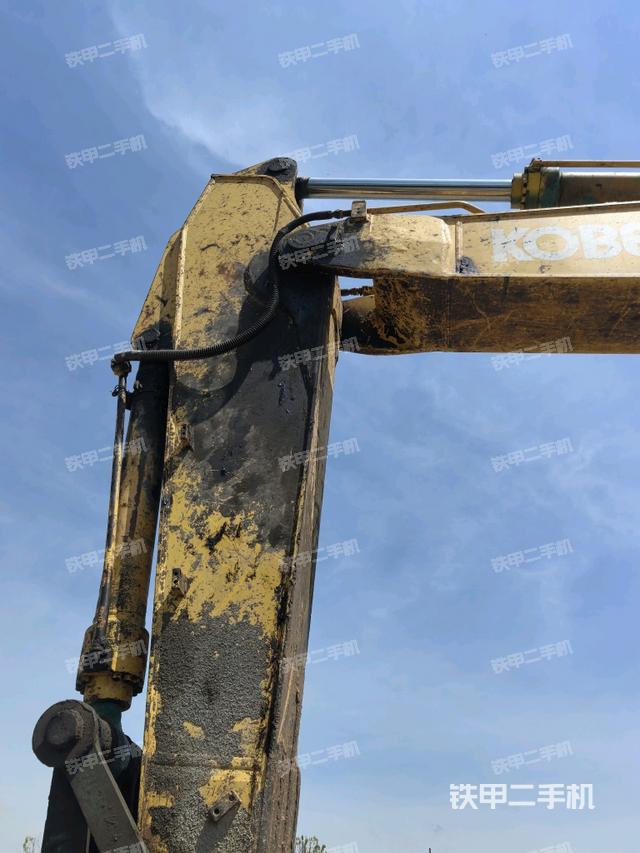 小臂整体左后（工作和回转装置）