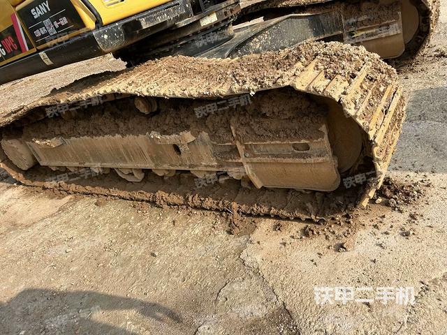 左側(cè)履帶整體?(行走機(jī)構(gòu)) 左側(cè)履帶整體?(行走機(jī)構(gòu))