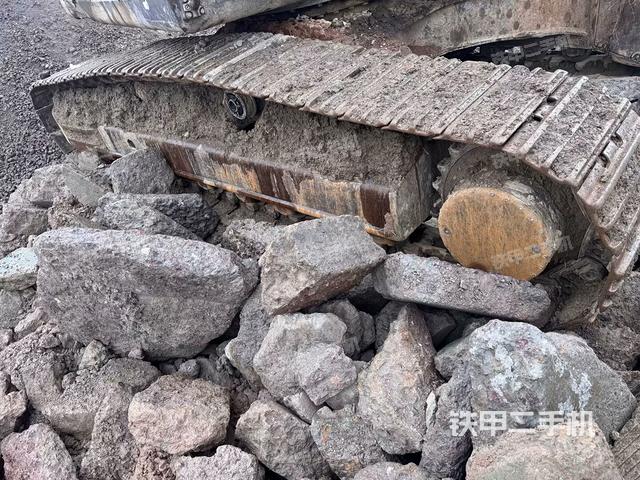 左側(cè)履帶整體?（行走機(jī)構(gòu)）