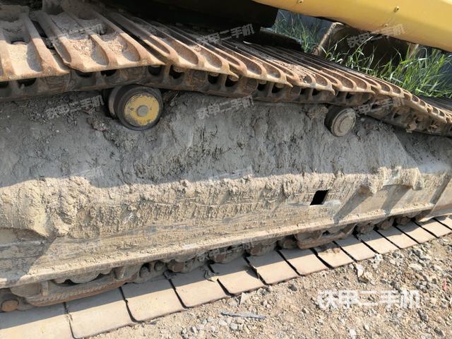 左側行走馬達蓋板(行走機構) 左側行走馬達蓋板(行走機構)