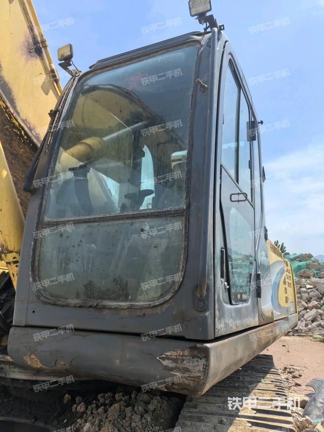 驾驶室左前45度（驾驶室部分）