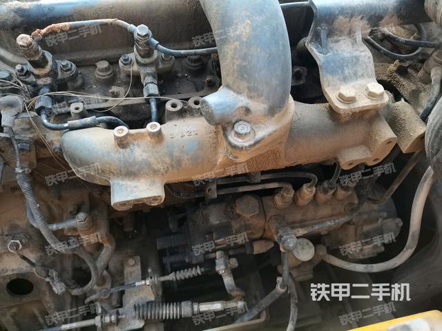 氣門室蓋螺絲特寫（上車部件）