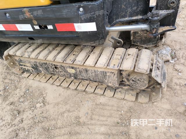 左側(cè)履帶整體?（行走機構(gòu)）