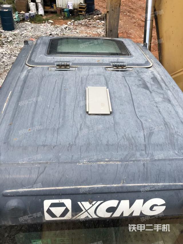 駕駛室頂部俯視（上車部件）