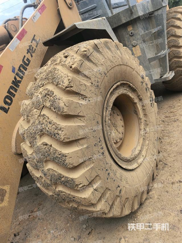 右前輪(行走機(jī)構(gòu)) 右前輪(行走機(jī)構(gòu))