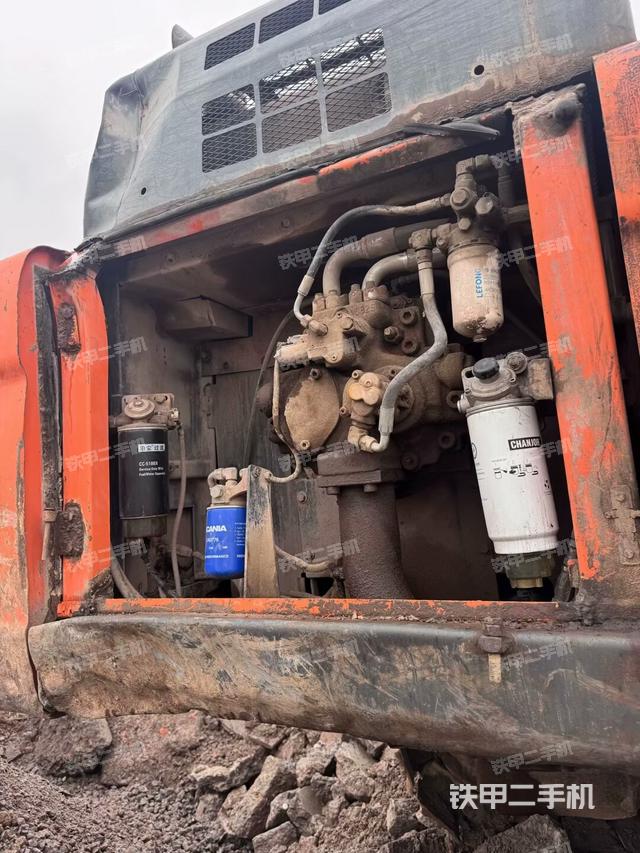 液壓泵室（大件艙室）