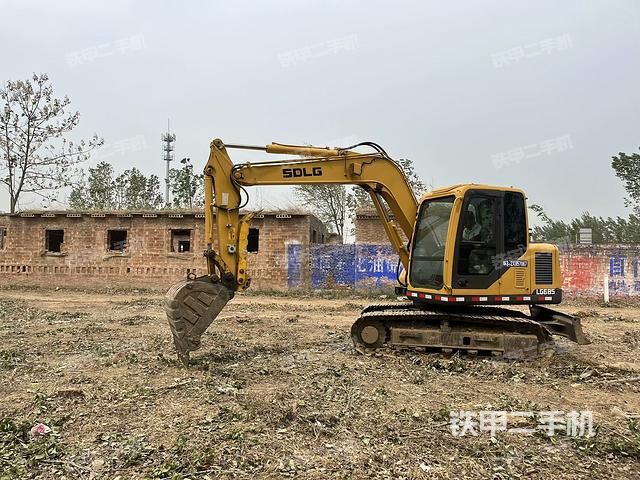 駕駛室整體（整機(jī)外觀）