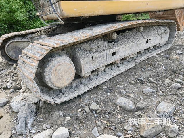 右側(cè)行走馬達(dá)蓋板(行走機(jī)構(gòu)) 右側(cè)行走馬達(dá)蓋板(行走機(jī)構(gòu))