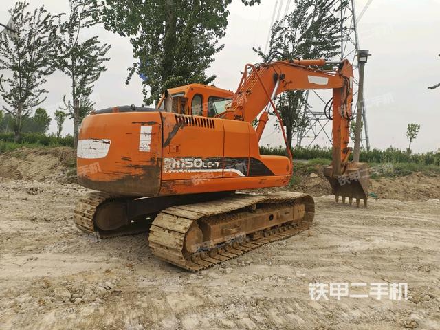 右后45(整機(jī)外觀) 右后45(整機(jī)外觀)