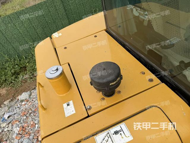 駕駛室頂部（整機(jī)外觀）