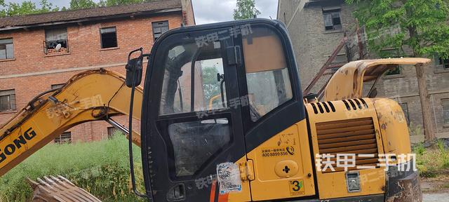 驾驶室整体（整机外观）