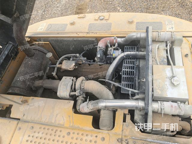 發(fā)動(dòng)機(jī)室(上車部件) 發(fā)動(dòng)機(jī)室(上車部件)