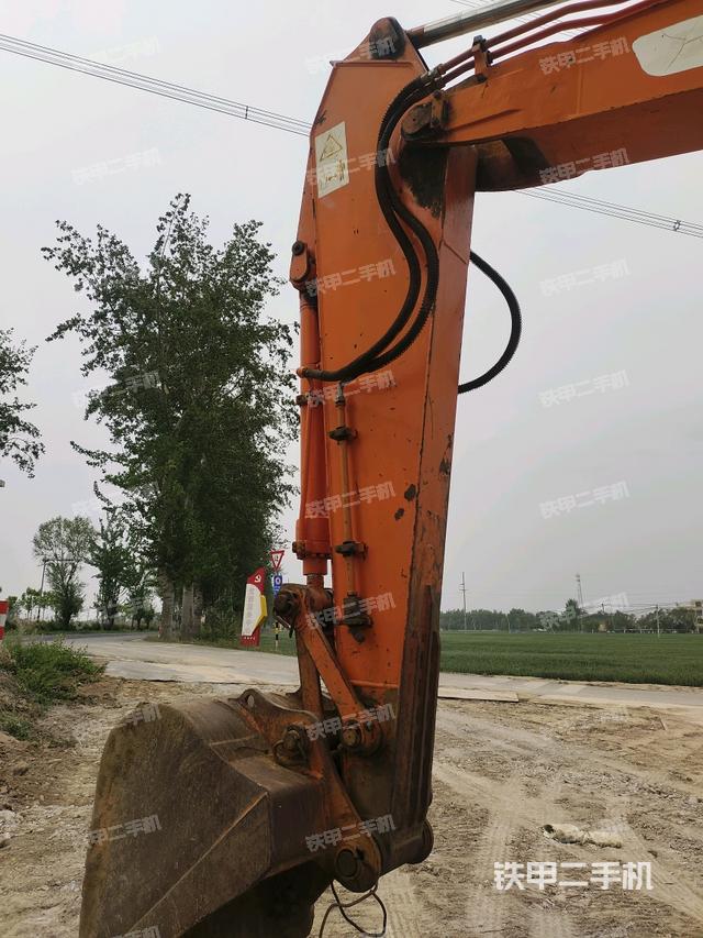 大臂整體?右側(cè)(工作和回轉(zhuǎn)裝置) 大臂整體?右側(cè)(工作和回轉(zhuǎn)裝置)