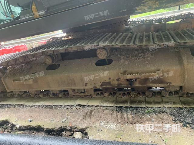 單側(cè)履帶整體（整機外觀）