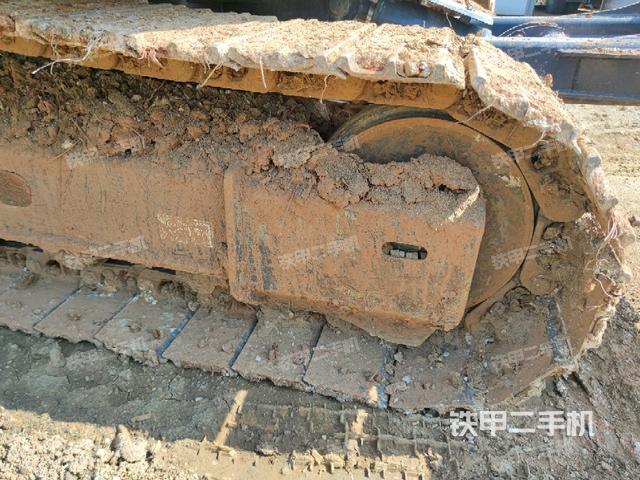 右導向輪（行走機構(gòu)）