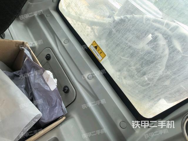 座椅后部(駕駛室部分) 座椅后部(駕駛室部分)