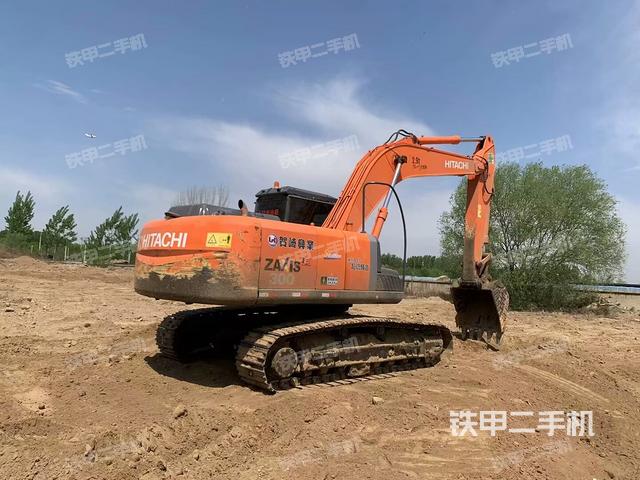 整機右后45°(整機外觀) 整機右后45°(整機外觀)