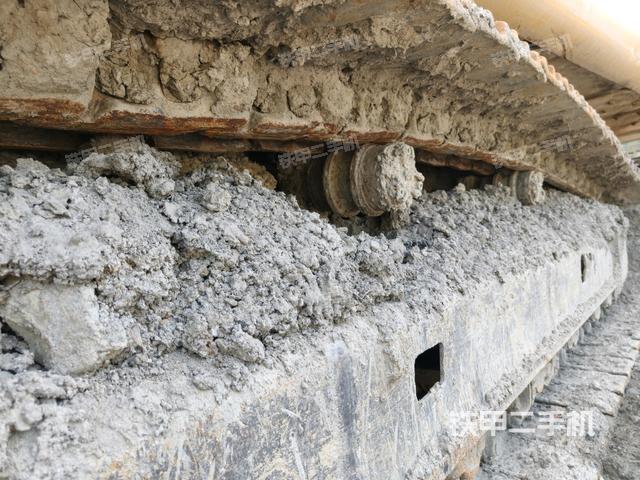 左側(cè)行走馬達(dá)蓋板(行走機(jī)構(gòu)) 左側(cè)行走馬達(dá)蓋板(行走機(jī)構(gòu))