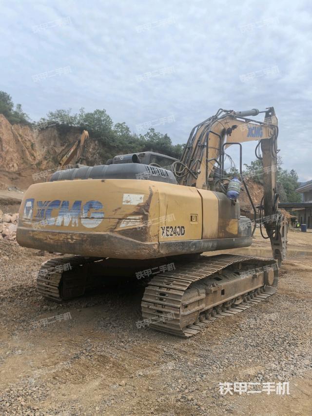 右后45(整機(jī)外觀) 右后45(整機(jī)外觀)