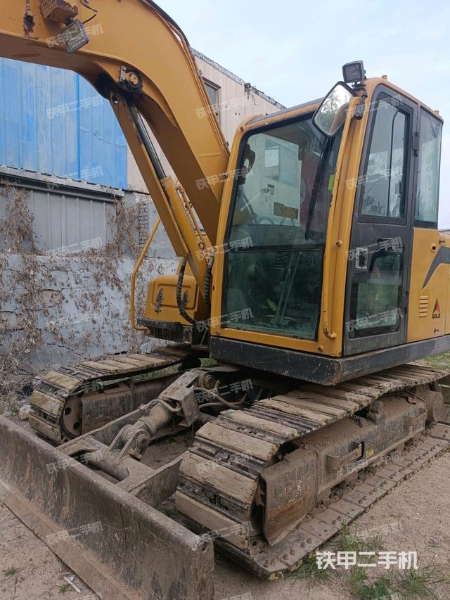 轉(zhuǎn)盤和下車架正前（工作和回轉(zhuǎn)裝置）