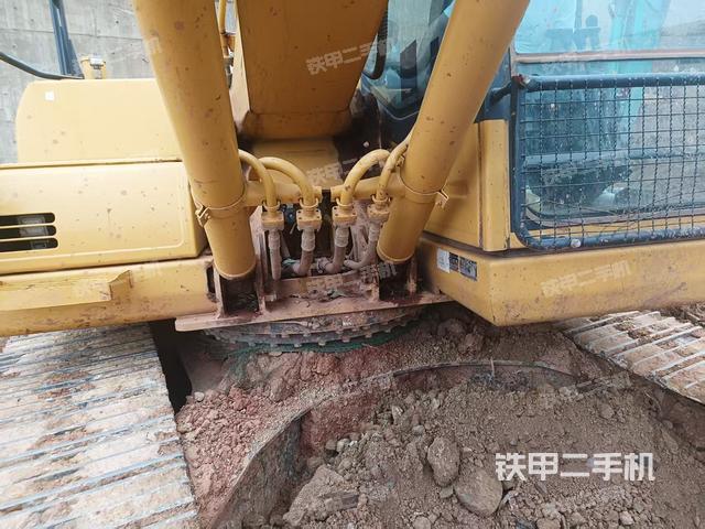 駕駛室整體（整機(jī)外觀）