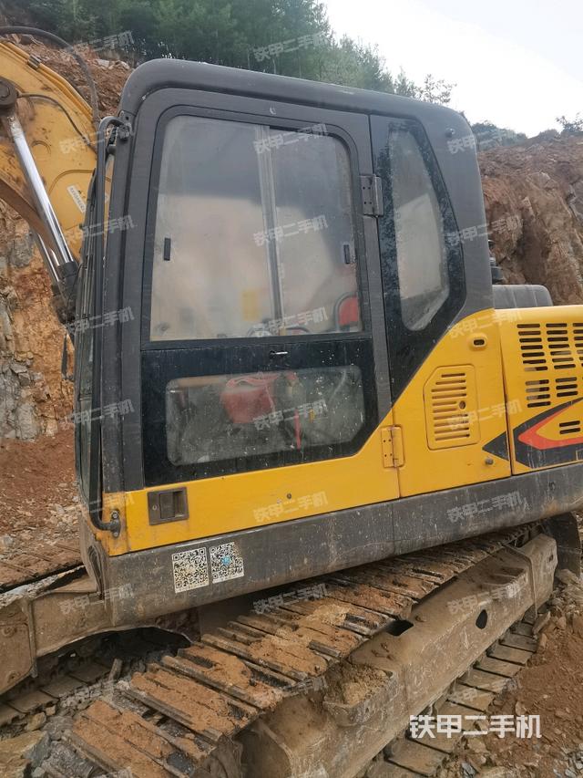 駕駛室正側(cè)（駕駛室部分）