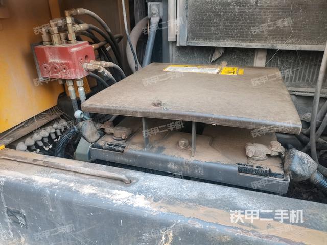 電瓶（大件艙室）