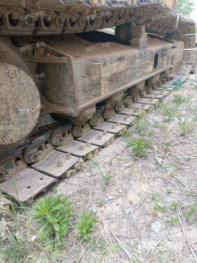 右側(cè)履帶整體?（行走機(jī)構(gòu)）