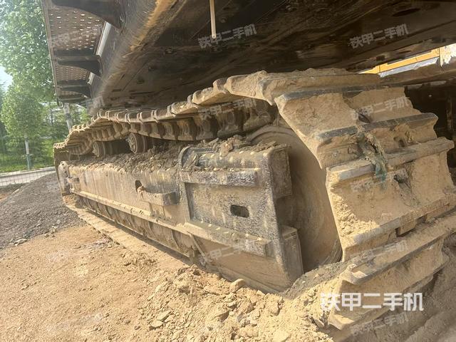 單側履帶整體（整機外觀）