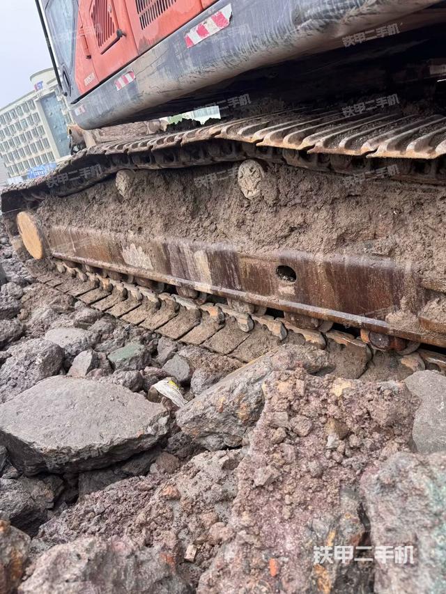 左側(cè)行走馬達(dá)蓋板（行走機(jī)構(gòu)）