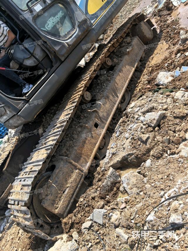 左侧履带整体 （行走机构）