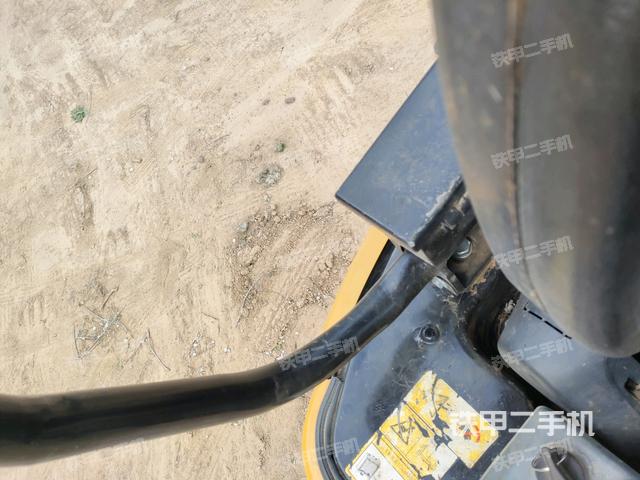 后窗玻璃角標(biāo)（駕駛室部分）