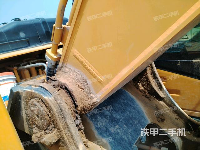 大臂根部?斜視(工作和回轉裝置) 大臂根部?斜視(工作和回轉裝置)