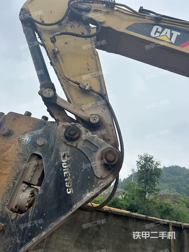 鏟斗右后整體（工作和回轉(zhuǎn)裝置）