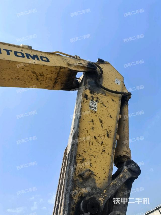 小臂整體右前(工作和回轉裝置) 小臂整體右前(工作和回轉裝置)